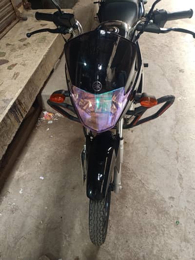 YAMAHA YBR 125