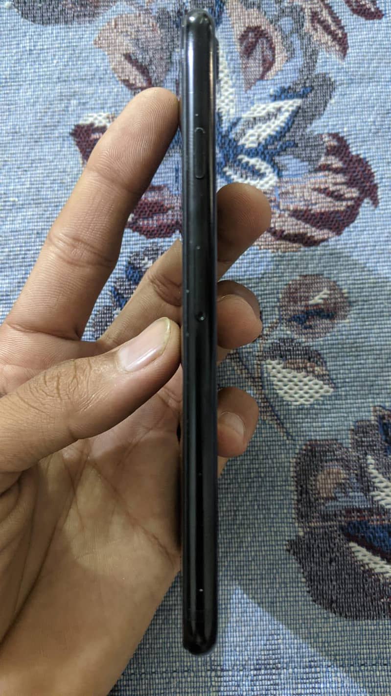Apple iPhone 7 1