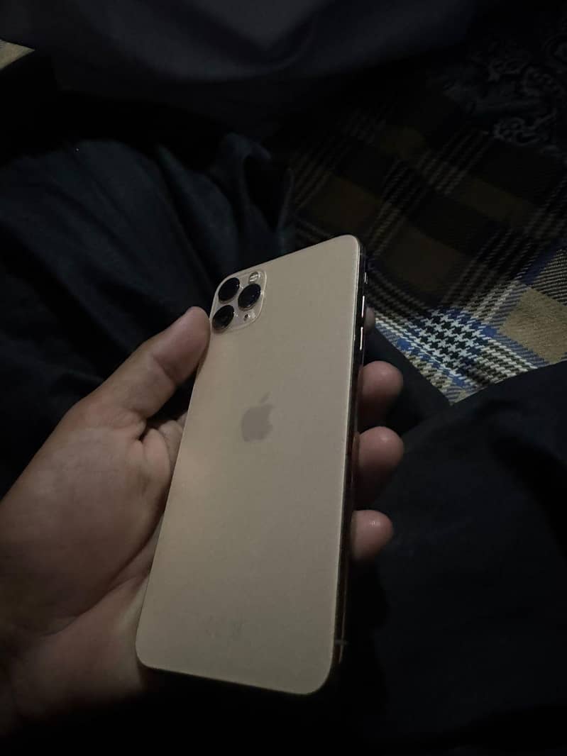 Apple iPhone 11 Pro Max 0
