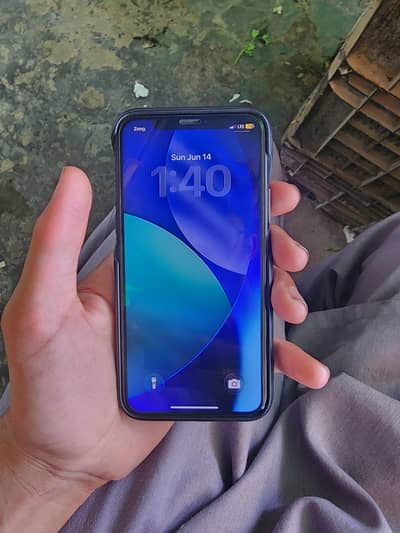 Iphone 11 pro 10/10 condition minor scrached on screen