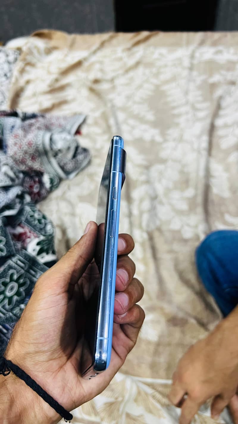 Google Pixel 8 Pro 4