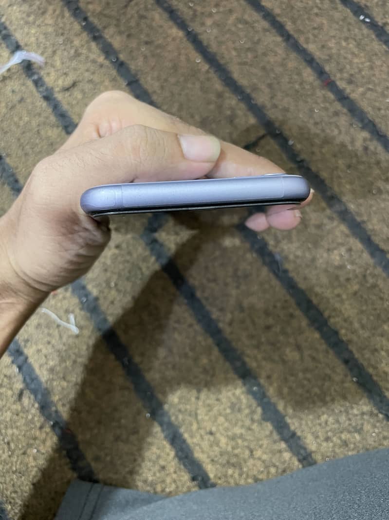 Apple iPhone 11 2