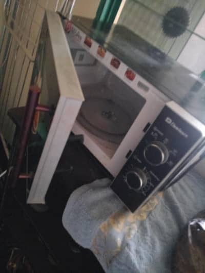Microwave oven