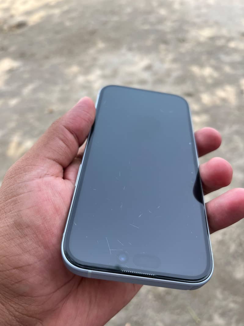 Apple iPhone 15 5