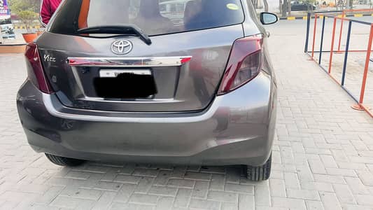 Toyota Vitz 2012