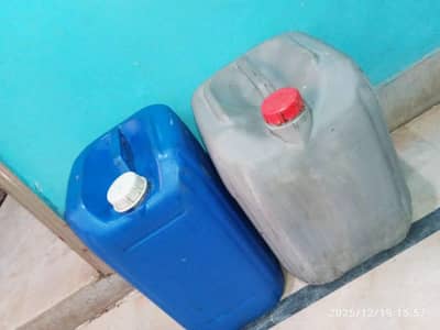 water gallon best plastic available 8pcs green wala 2 sold 2 available