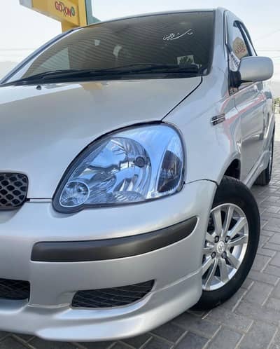 Toyota Vitz 2003