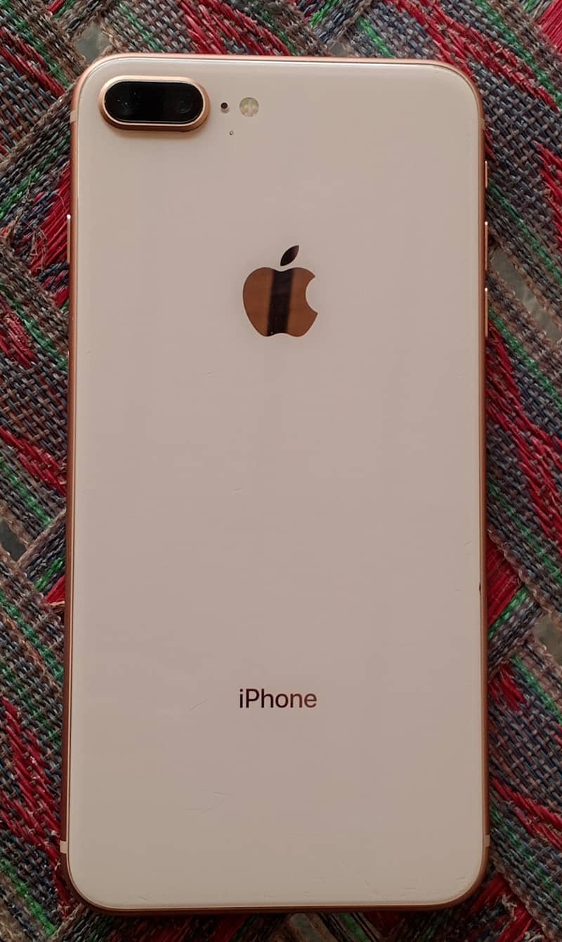 Apple iPhone 8 Plus 0