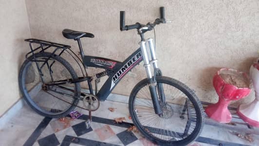 Humber bicycle with discbrake