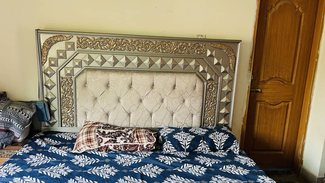 used bed set 0