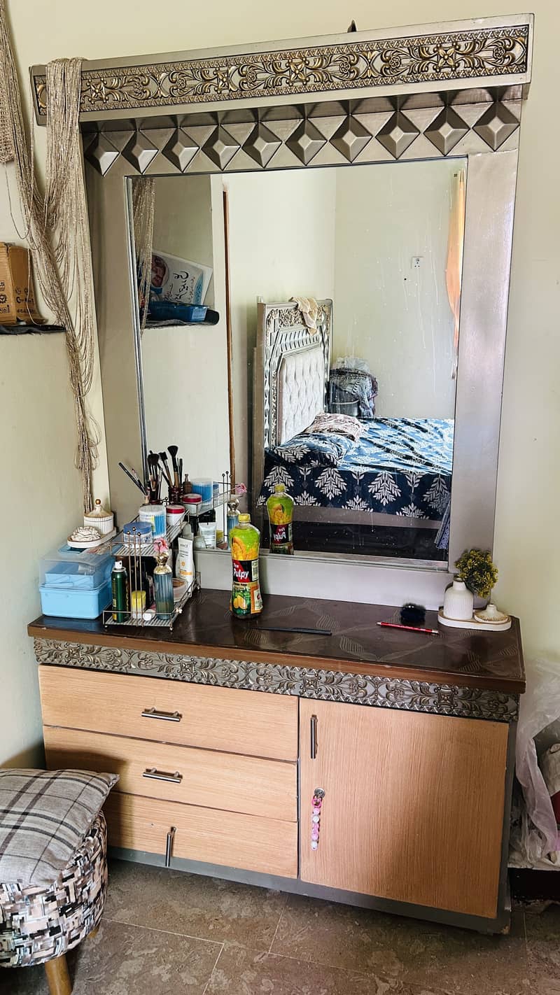used bed set 1