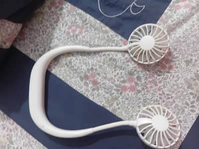 new girls / boys fan best condition urgent sale . . .
