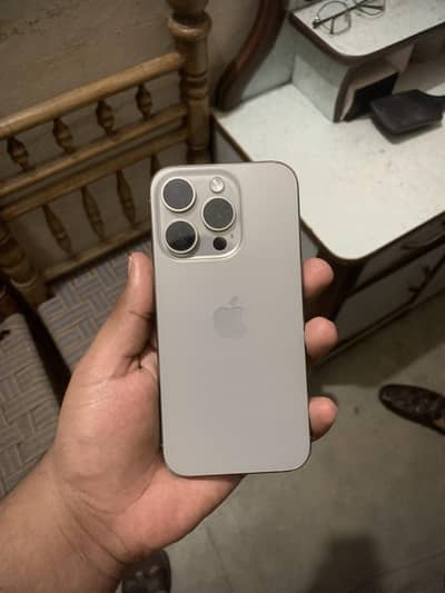 Apple iPhone 15 Pro