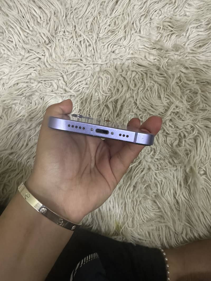 Apple iPhone 12 1