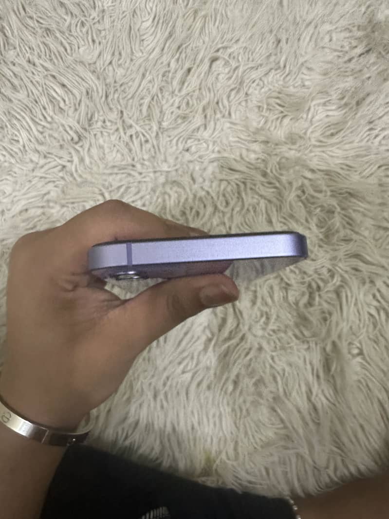 Apple iPhone 12 2