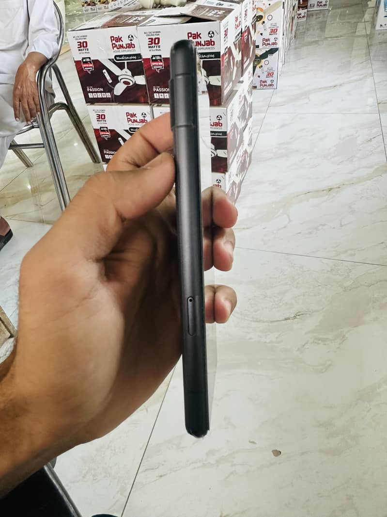 Google Pixel 7a 2