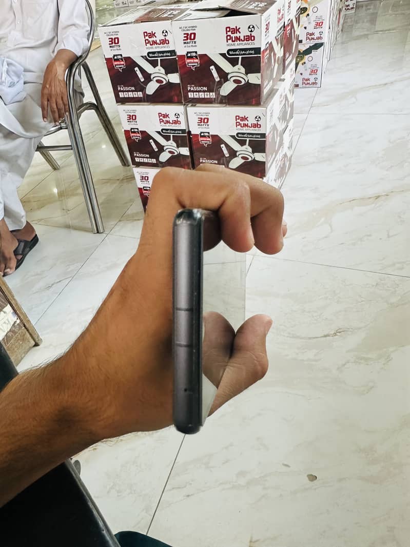 Google Pixel 7a 3