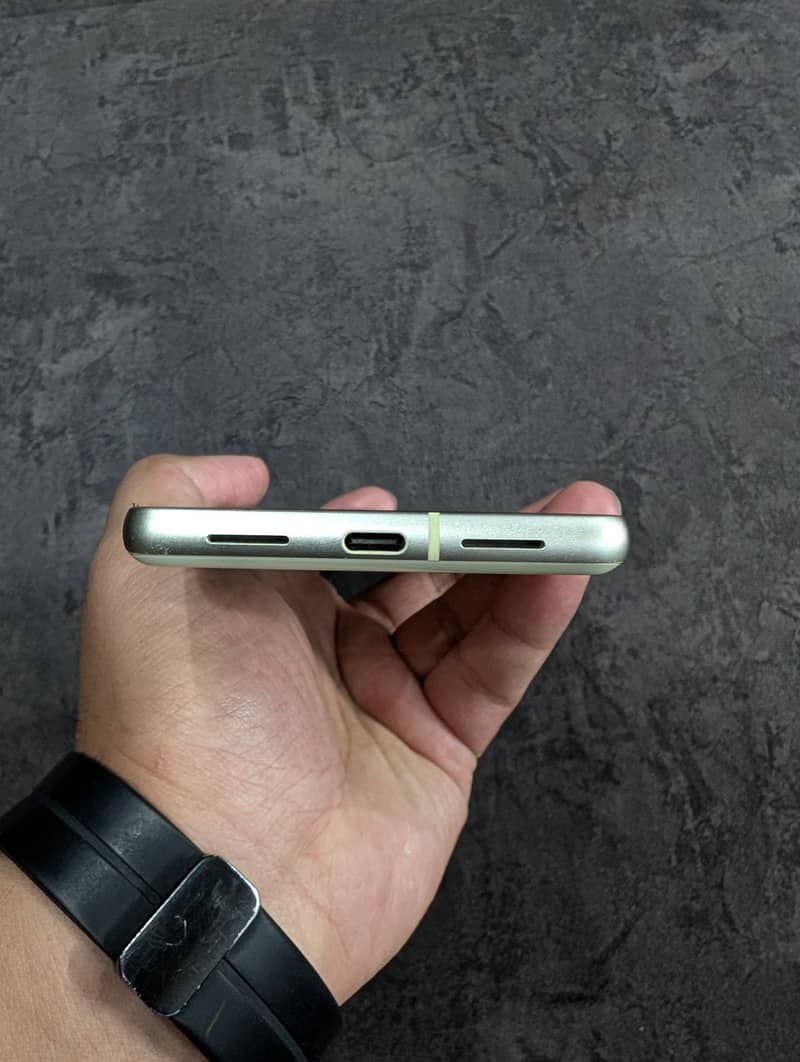 Google Pixel 7 2