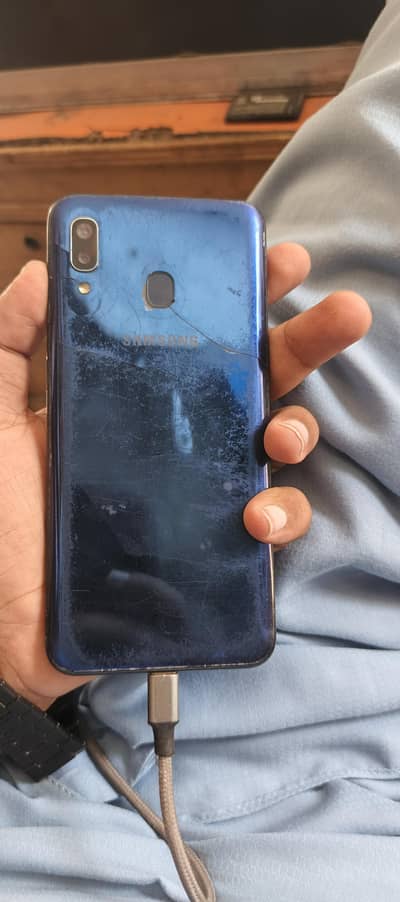 Samsung Mobile A20