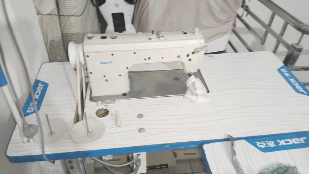 Singer Stitching machine 0
