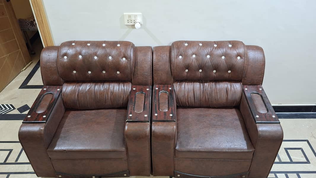 Leather Sofa 0