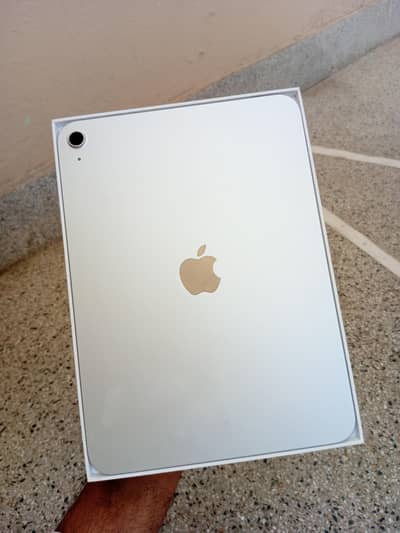Ipad 11 Generation in 10/10 lush condition