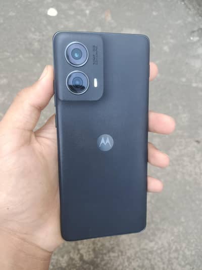 Motorola Edge 2024/50, Condition is 10/10.