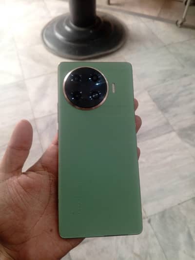 Tecno Spark 20 Pro Plus