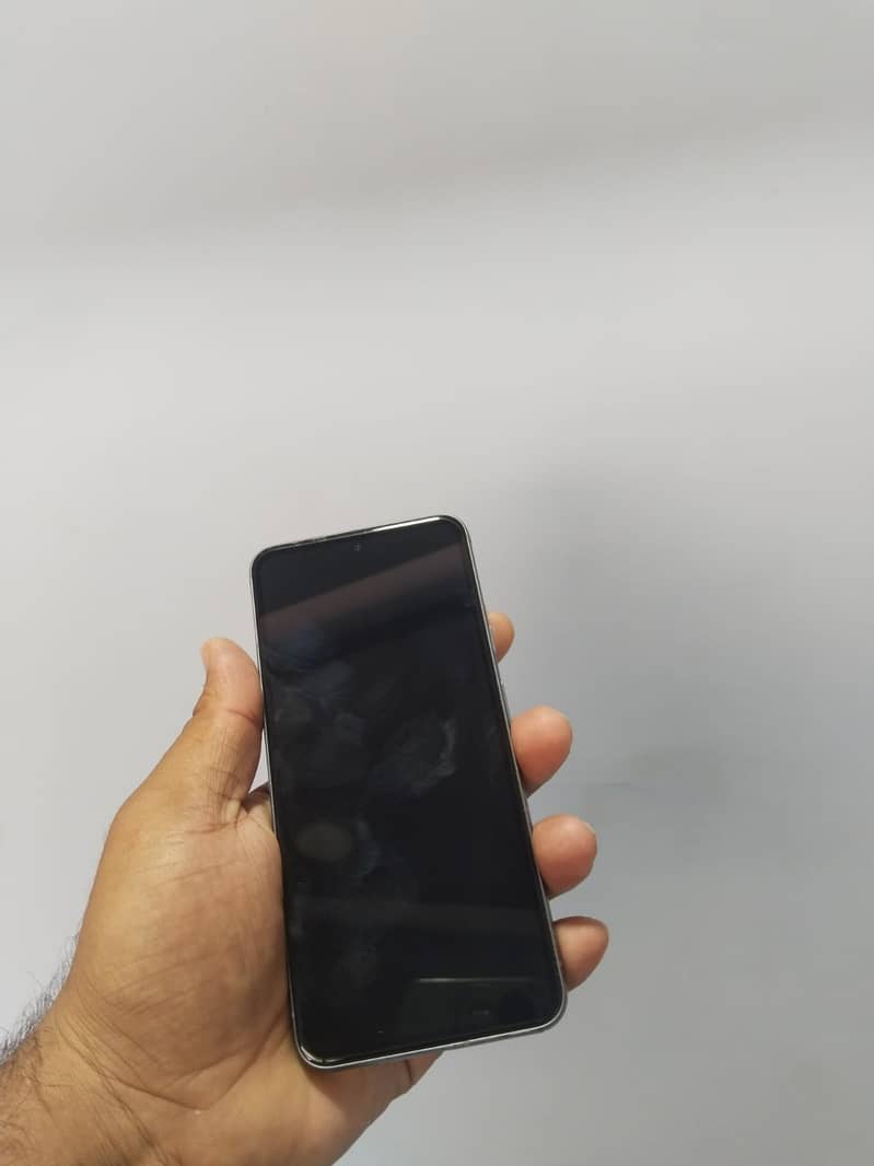 Google Pixel 8 5