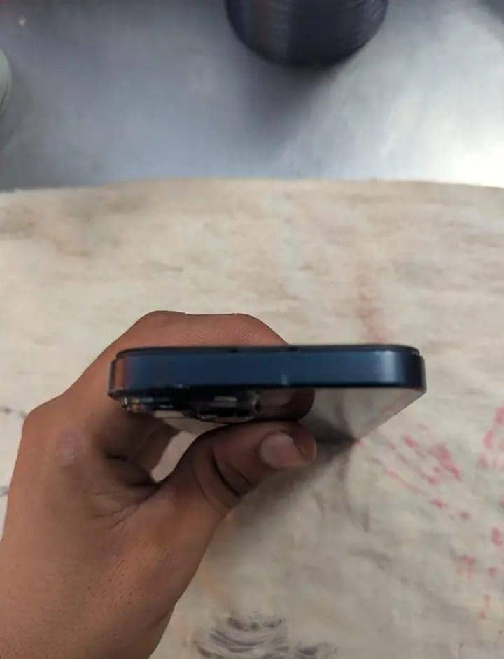 Apple iPhone 14 1