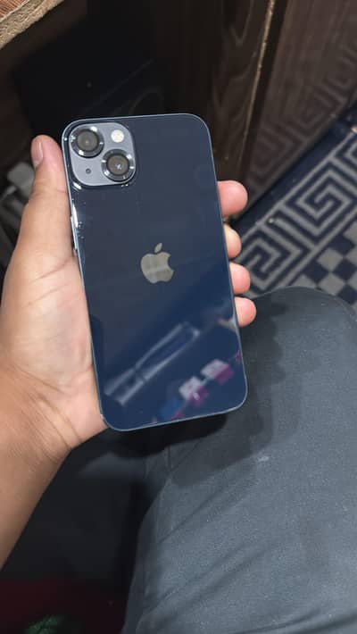 Apple iPhone 13