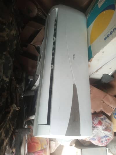 2 split ac 1.5 ton achi condition mai hai ak repair hai ak nhi gas nhi