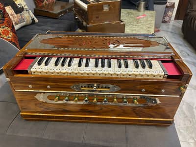 DS Ram Singh Harmonium