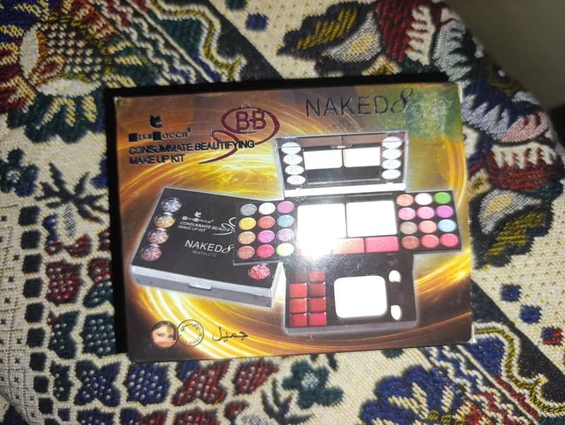 Makeup kit 1