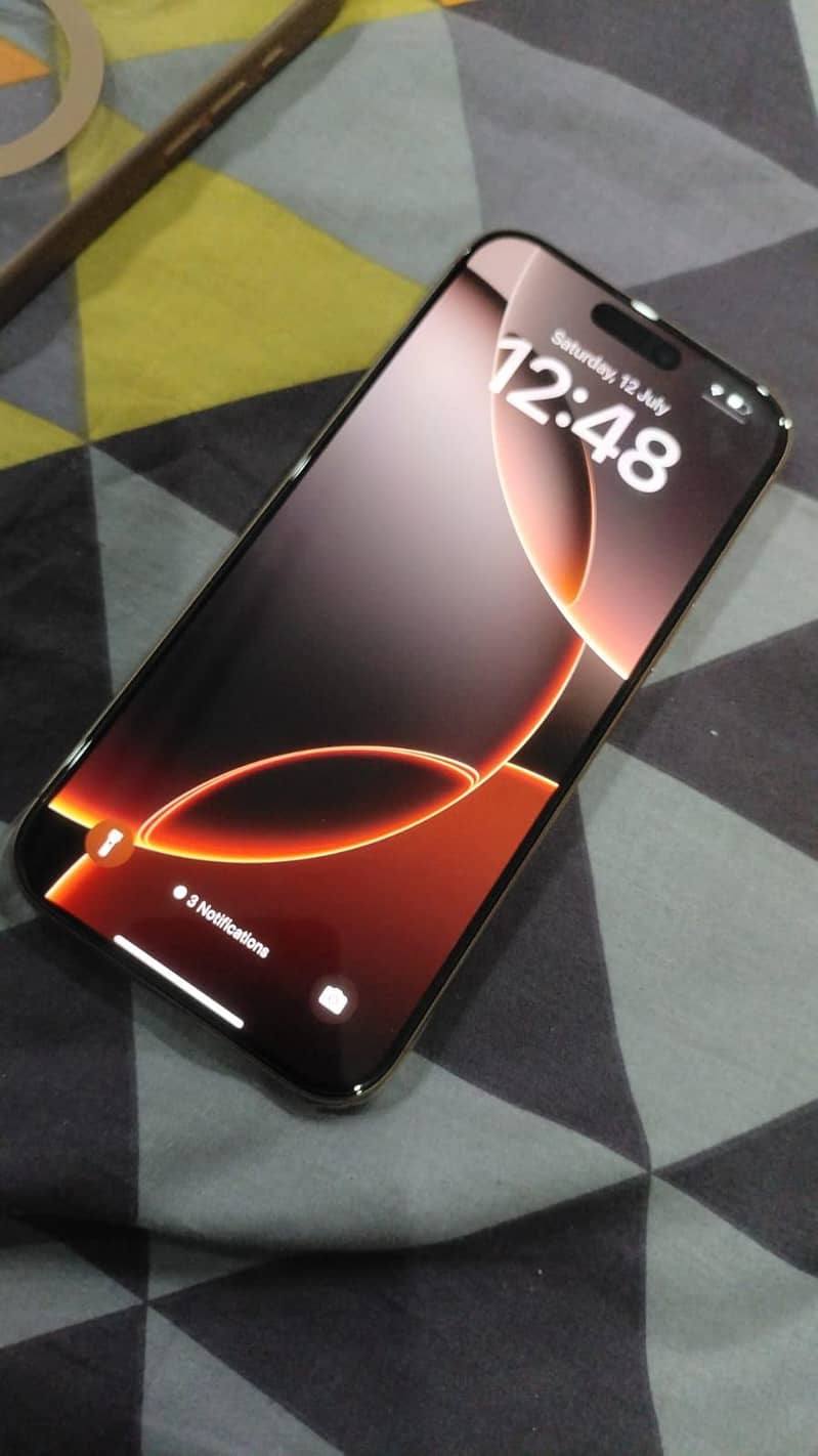 Iphone 16 PRO MAX 0