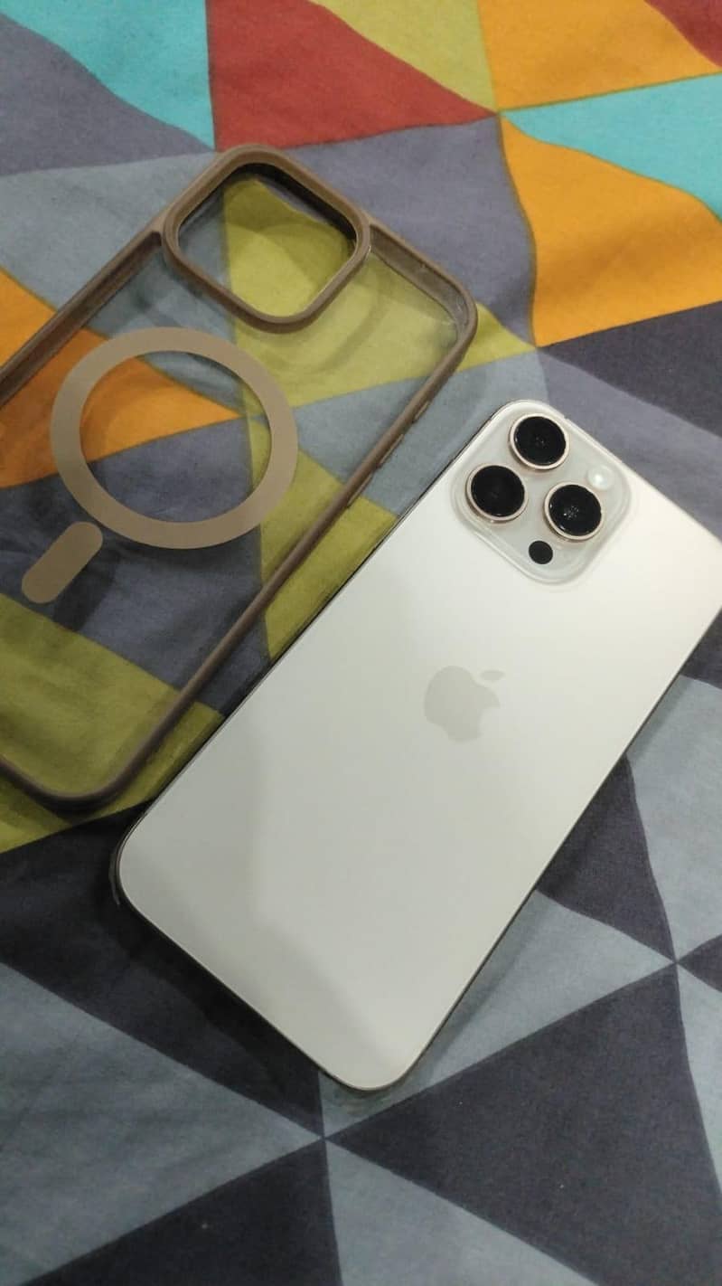 Iphone 16 PRO MAX 1
