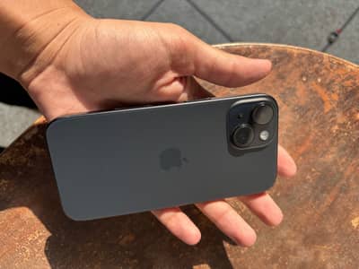 Apple iPhone 15