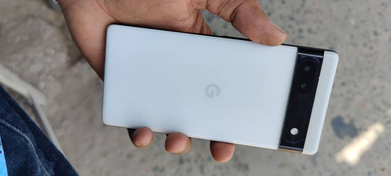 Google Pixel 6a 1