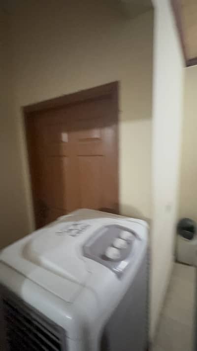 2 Bedrooms 1 Bath 2nd Floor for Rent Opposite Emporium Mall