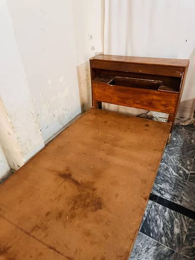 2 Single beds for sale without mattress