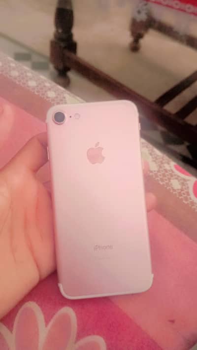 Apple iPhone 7