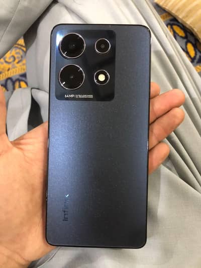Infinix Note 30
