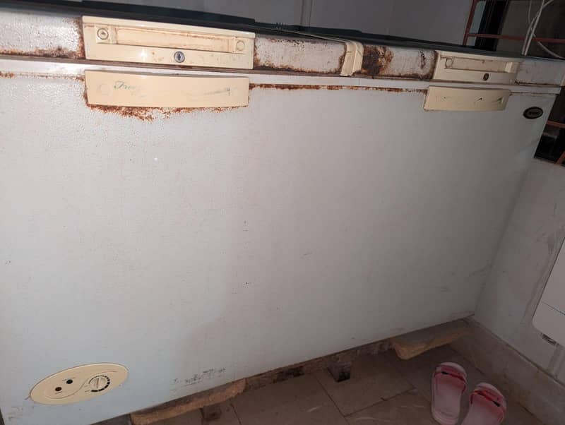 refrigerator 1
