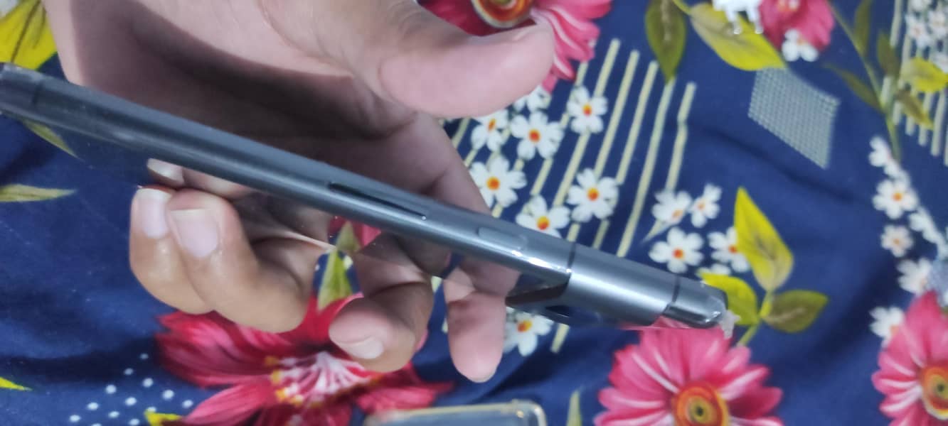 Google Pixel 7 4