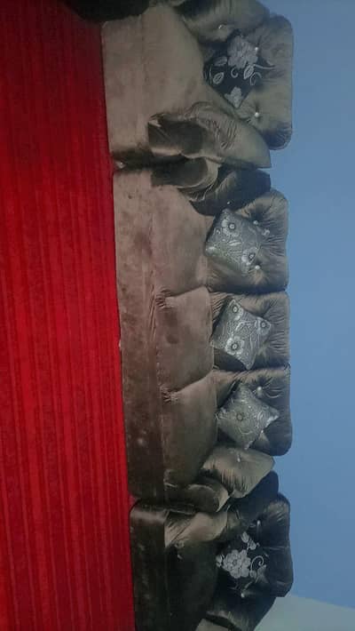 sofa 7 seater 10/10 condition 25000