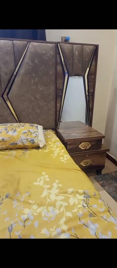 Bedroom set 3 pcs Patex 8 month used