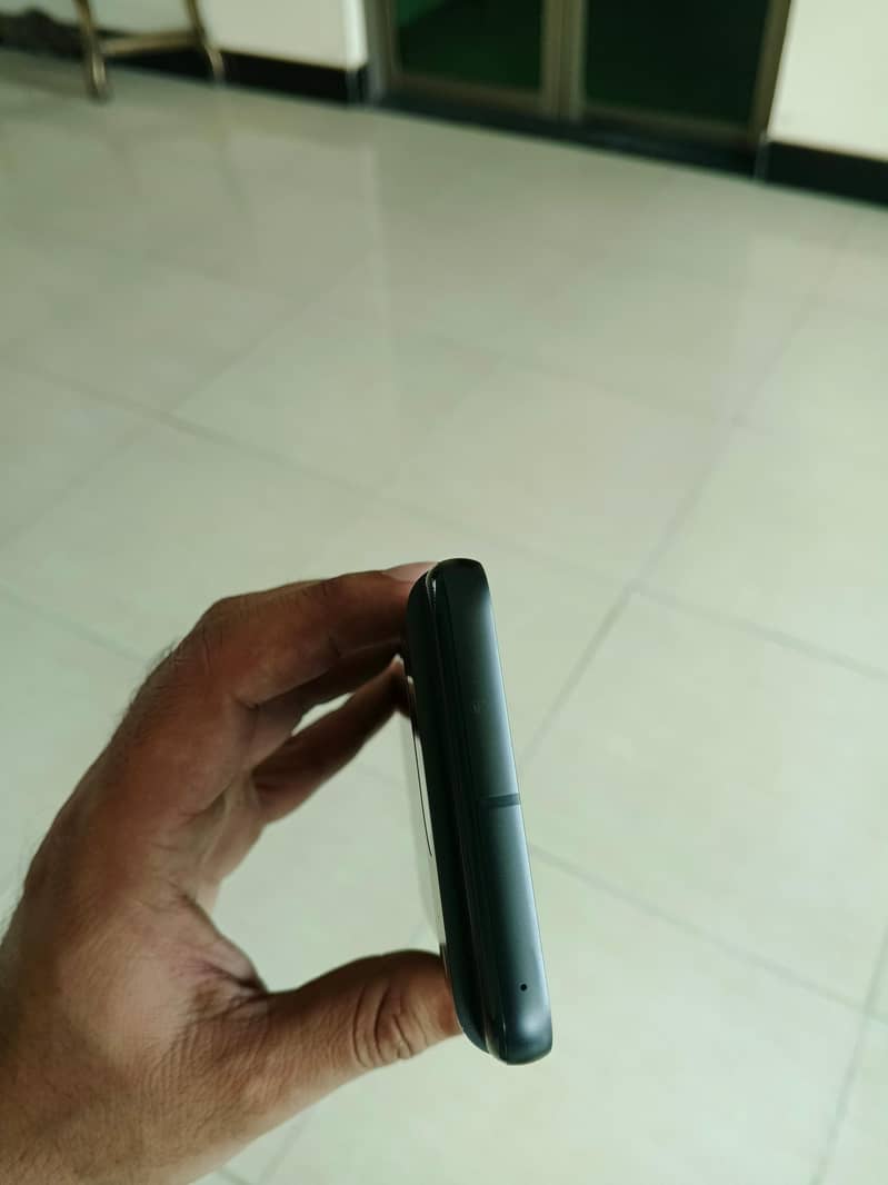 Google Pixel 8 3