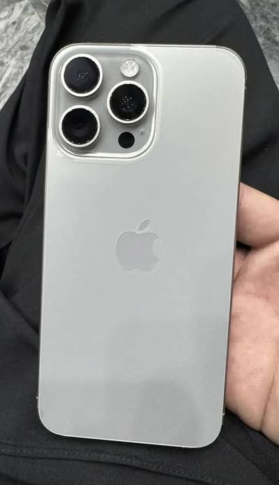 Apple iPhone 15 Pro Max