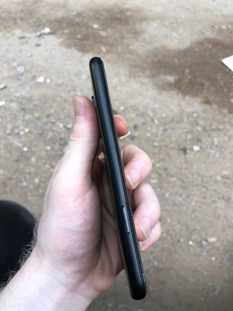 Google Pixel 4a 3