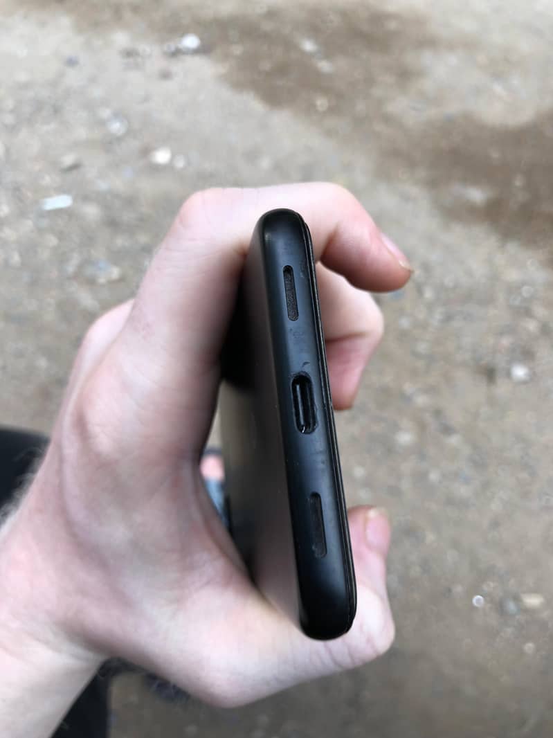 Google Pixel 4a 4